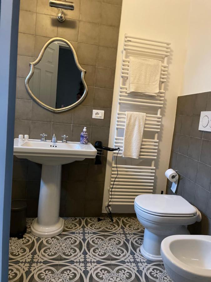 Borgogna 14 Villa Reggio nell'Emilia Buitenkant foto